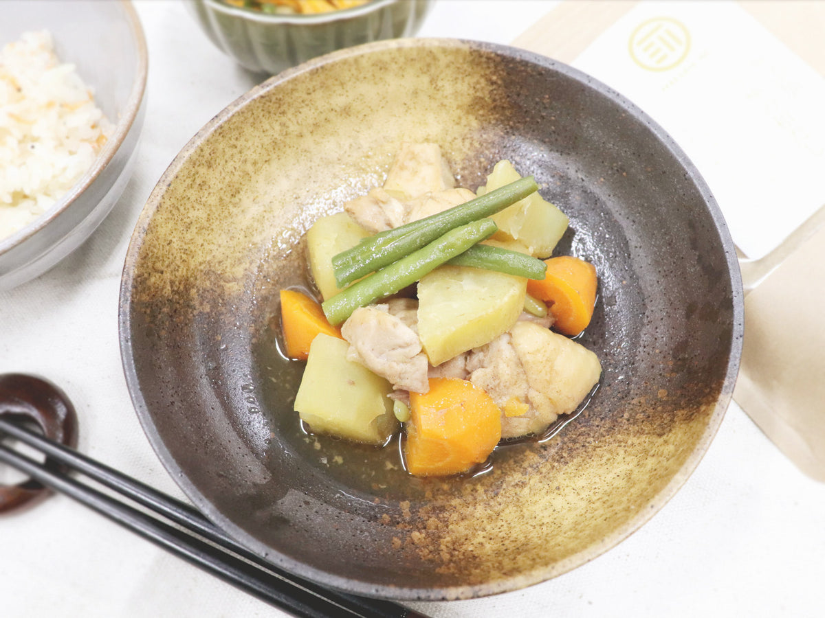 Simmered sweet potato and chicken