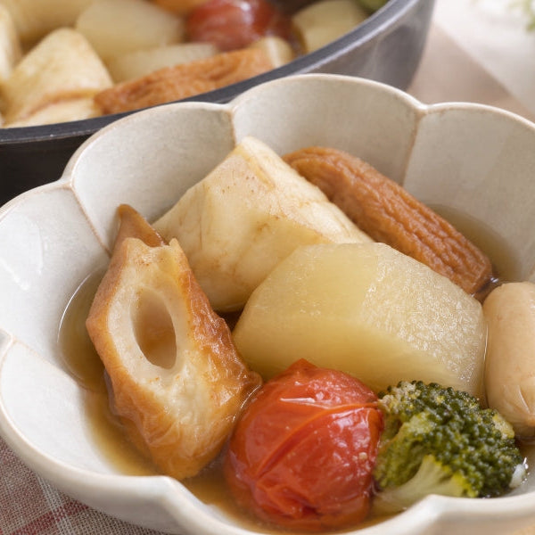 いつものおでんを洋風に！コンソメと塩麹の洋風おでん｜大根の下ゆではレンジで簡単